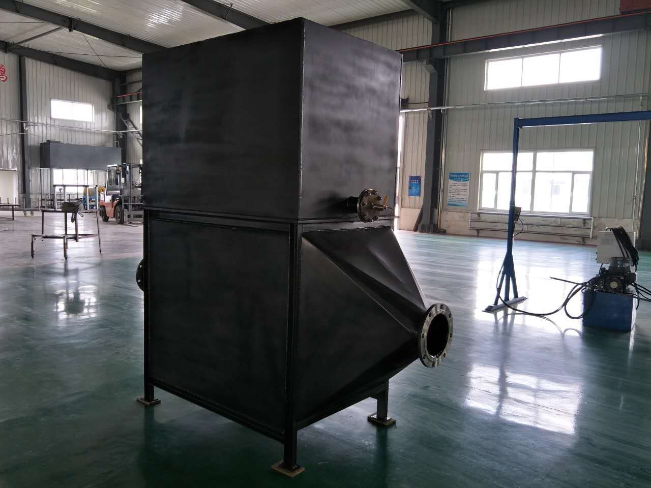 瑪?shù)禄馑畵Q熱.jpg 瑪?shù)禄馑畵Q熱.jpg